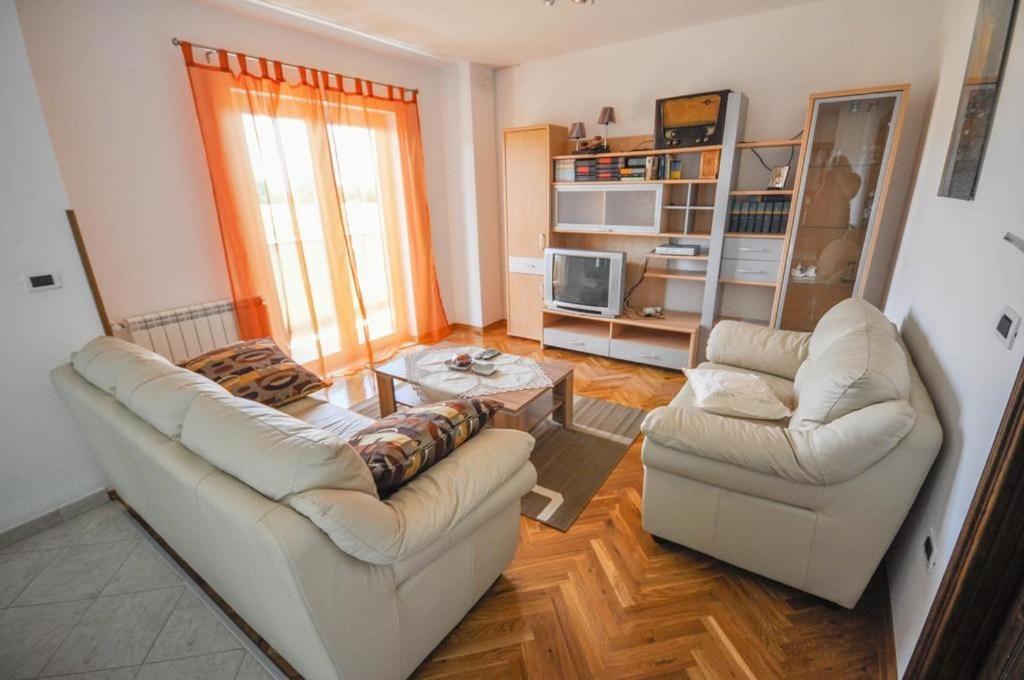 Angela Apartment Novigrad  Bagian luar foto