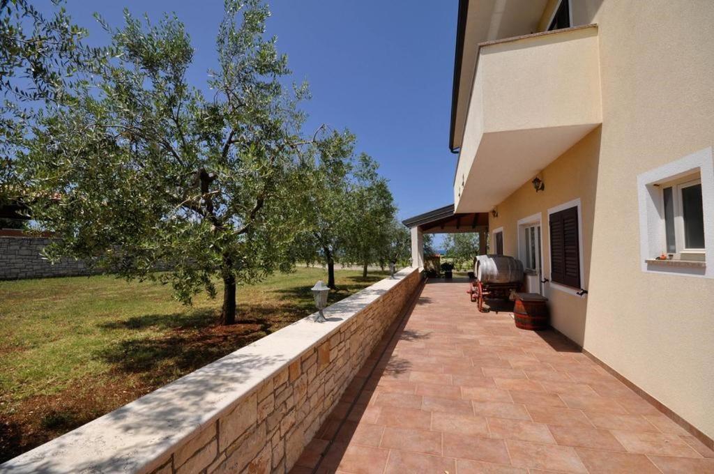 Angela Apartment Novigrad  Bagian luar foto